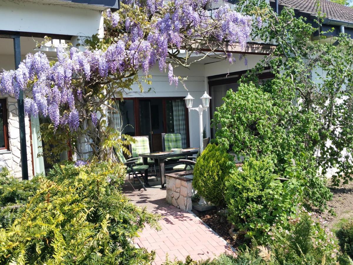Gaestehaus Sonnenhuegel Apartment Moehnesee