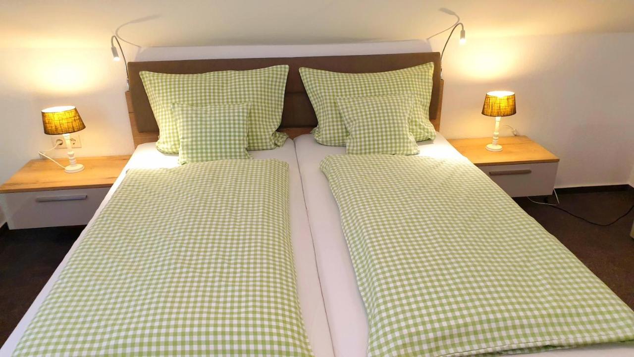 Gaestehaus Sonnenhuegel Apartment Moehnesee