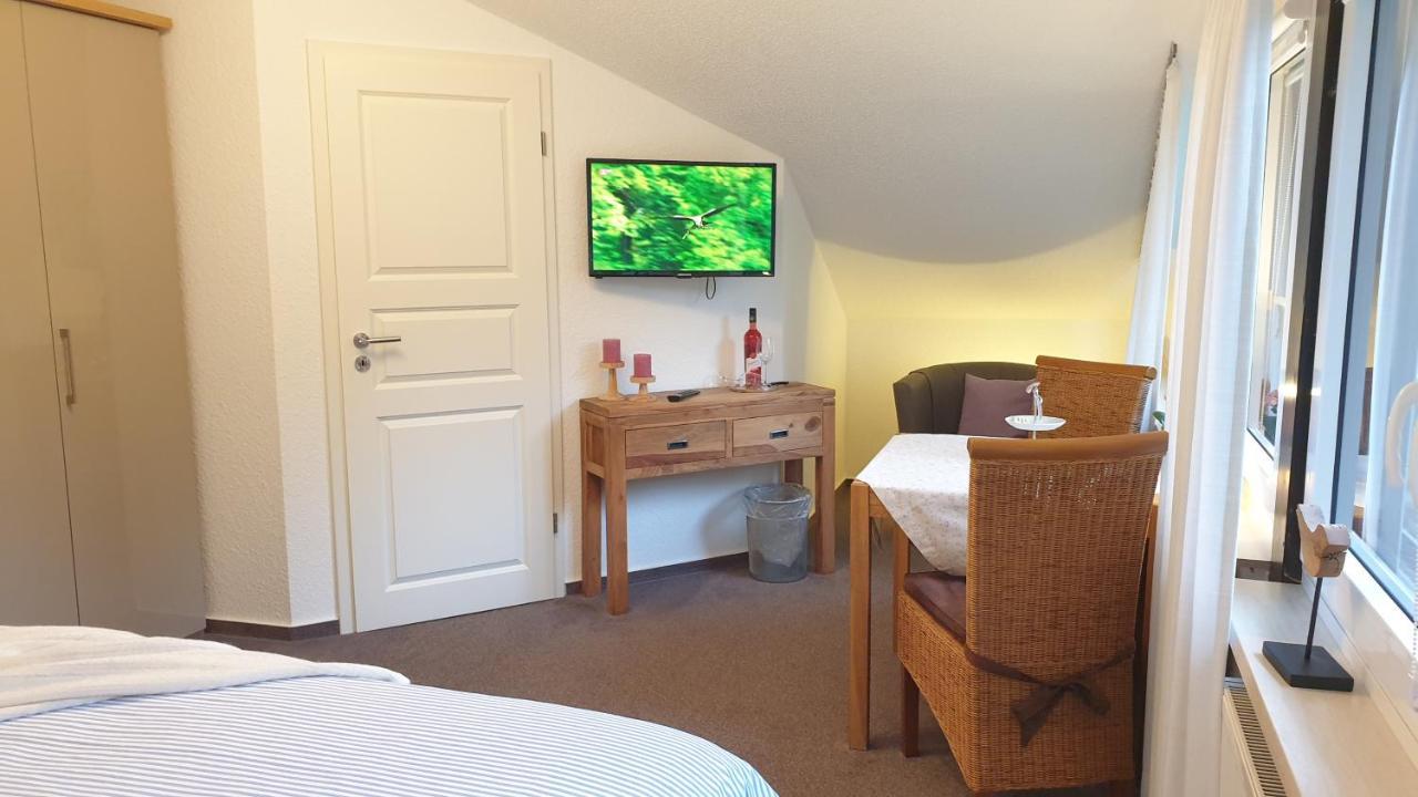 Gaestehaus Sonnenhuegel Apartment Moehnesee